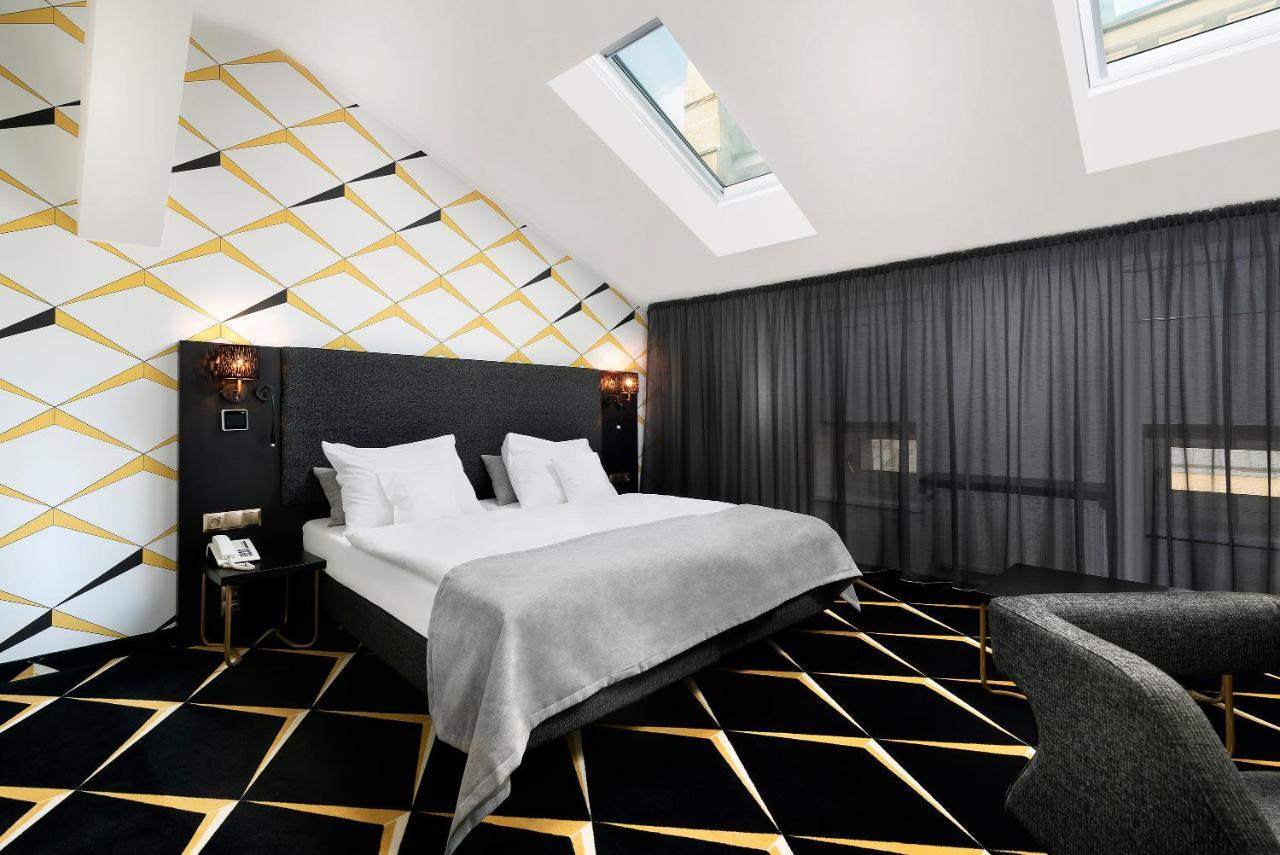 Ibb Hotel Grand Hotel Lublin Bagian luar foto