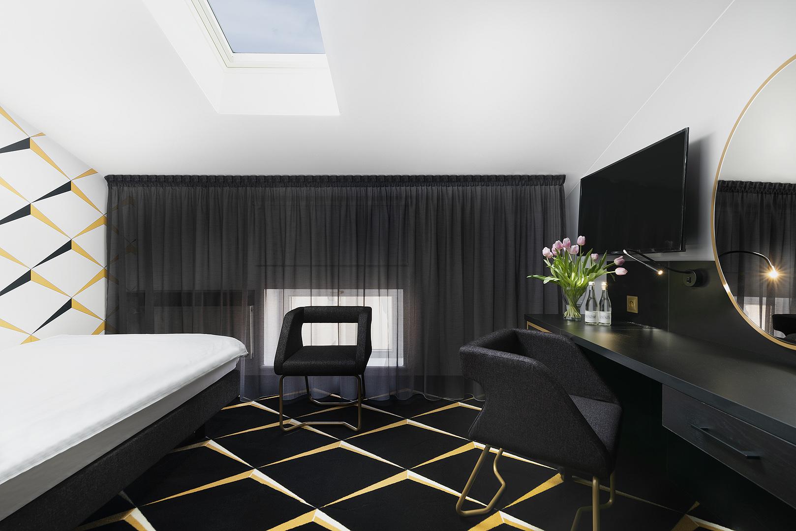 Ibb Hotel Grand Hotel Lublin Bagian luar foto