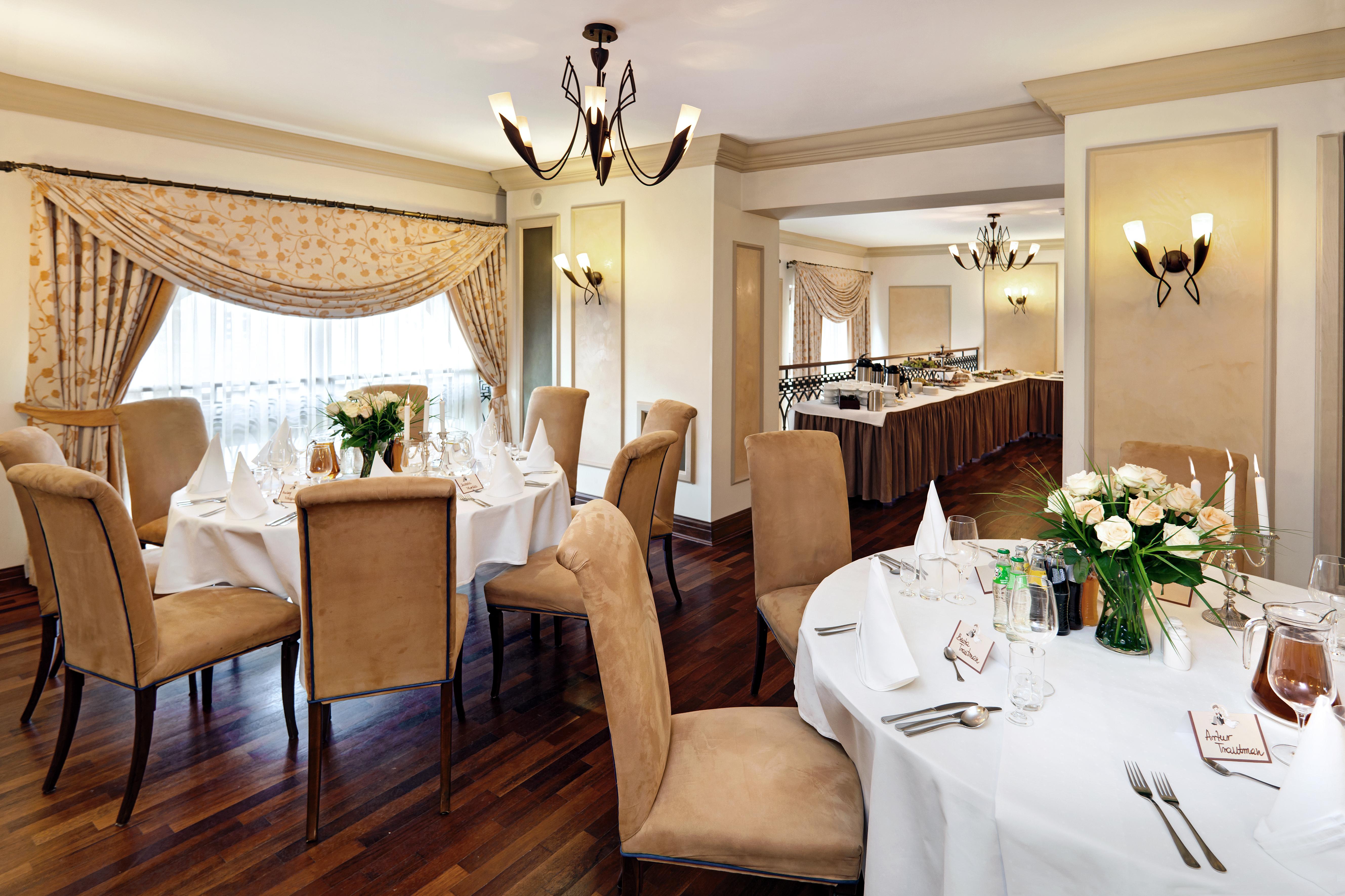 Ibb Hotel Grand Hotel Lublin Bagian luar foto